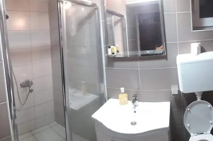 Damjan Vlasinsko Jezero *